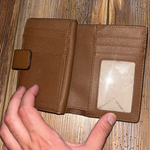 Michael Kors Compact Wallet - Picture 6 of 8